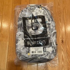 NWT Burton Day Hiker 20L
